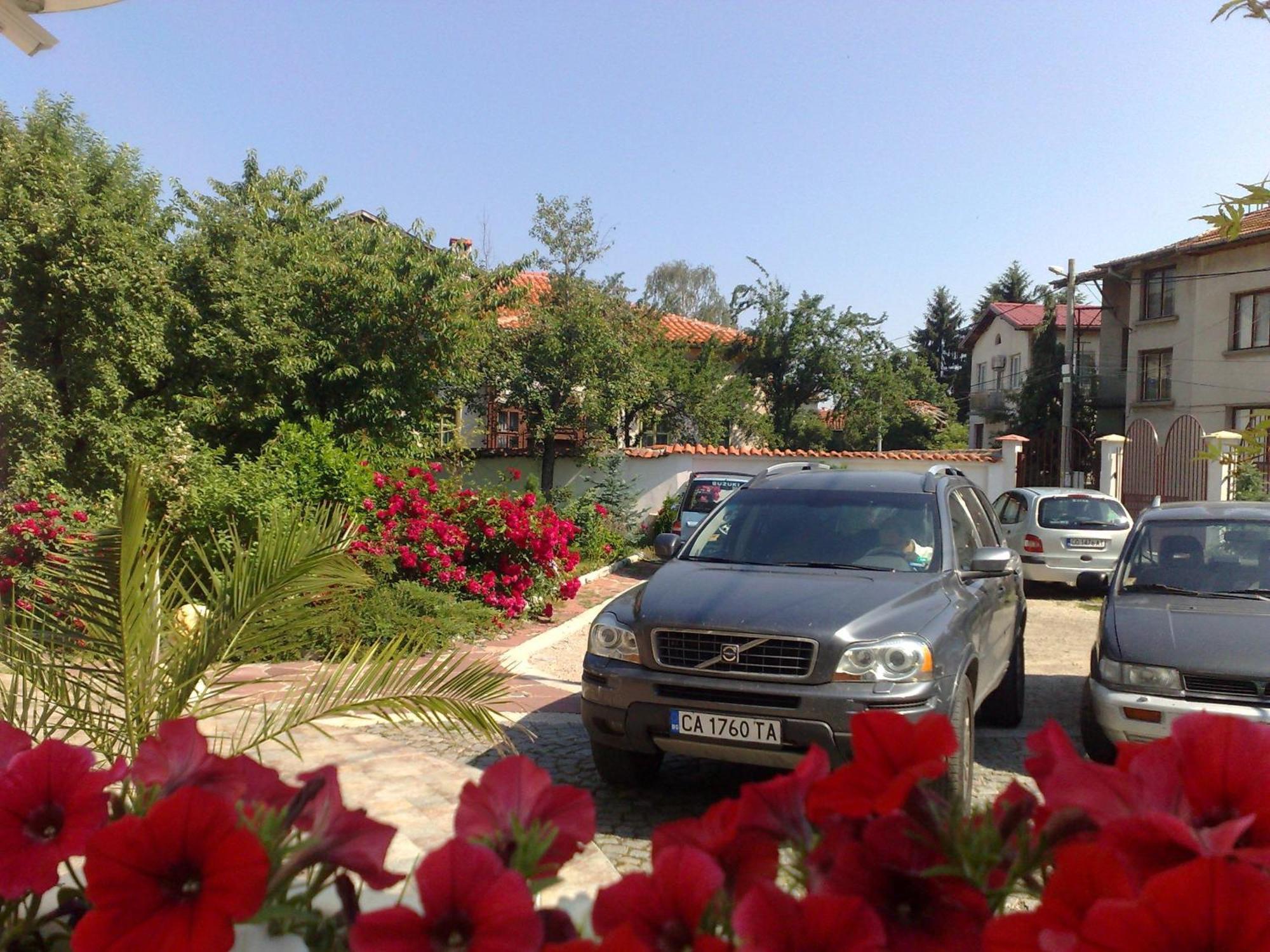 Family Hotel Sonata Samokov Exteriér fotografie