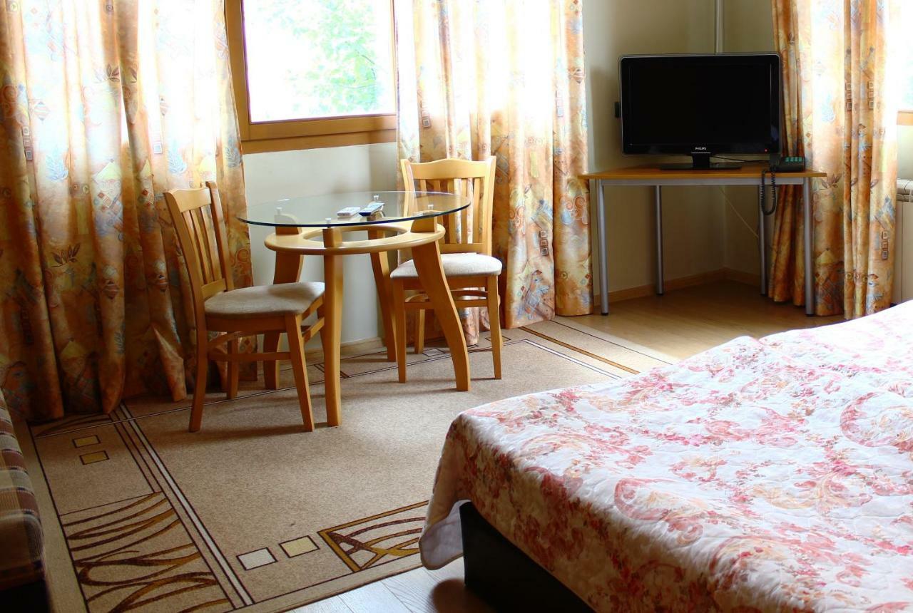 Family Hotel Sonata Samokov Exteriér fotografie